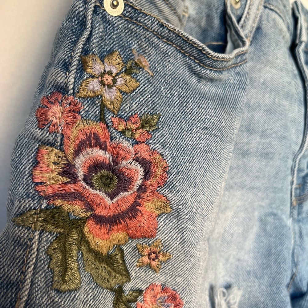 Mossimo Flower Embroidered cut off Jean Shorts